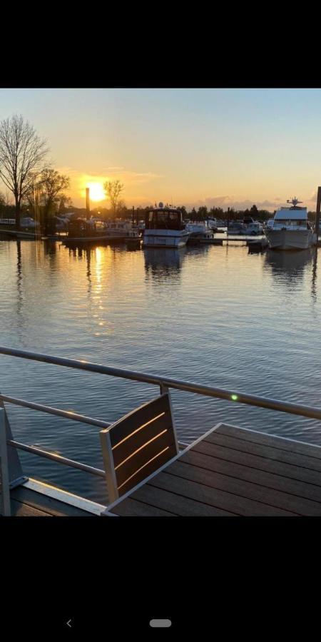 Hausboot Leukermeer Well