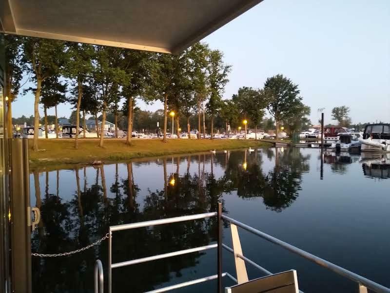 Hausboot Leukermeer Well Botel Well (Limburg)