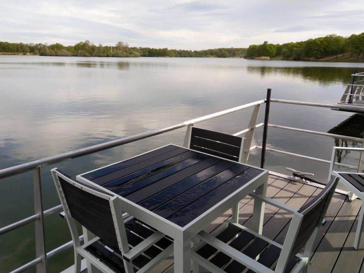 Hausboot Leukermeer Well